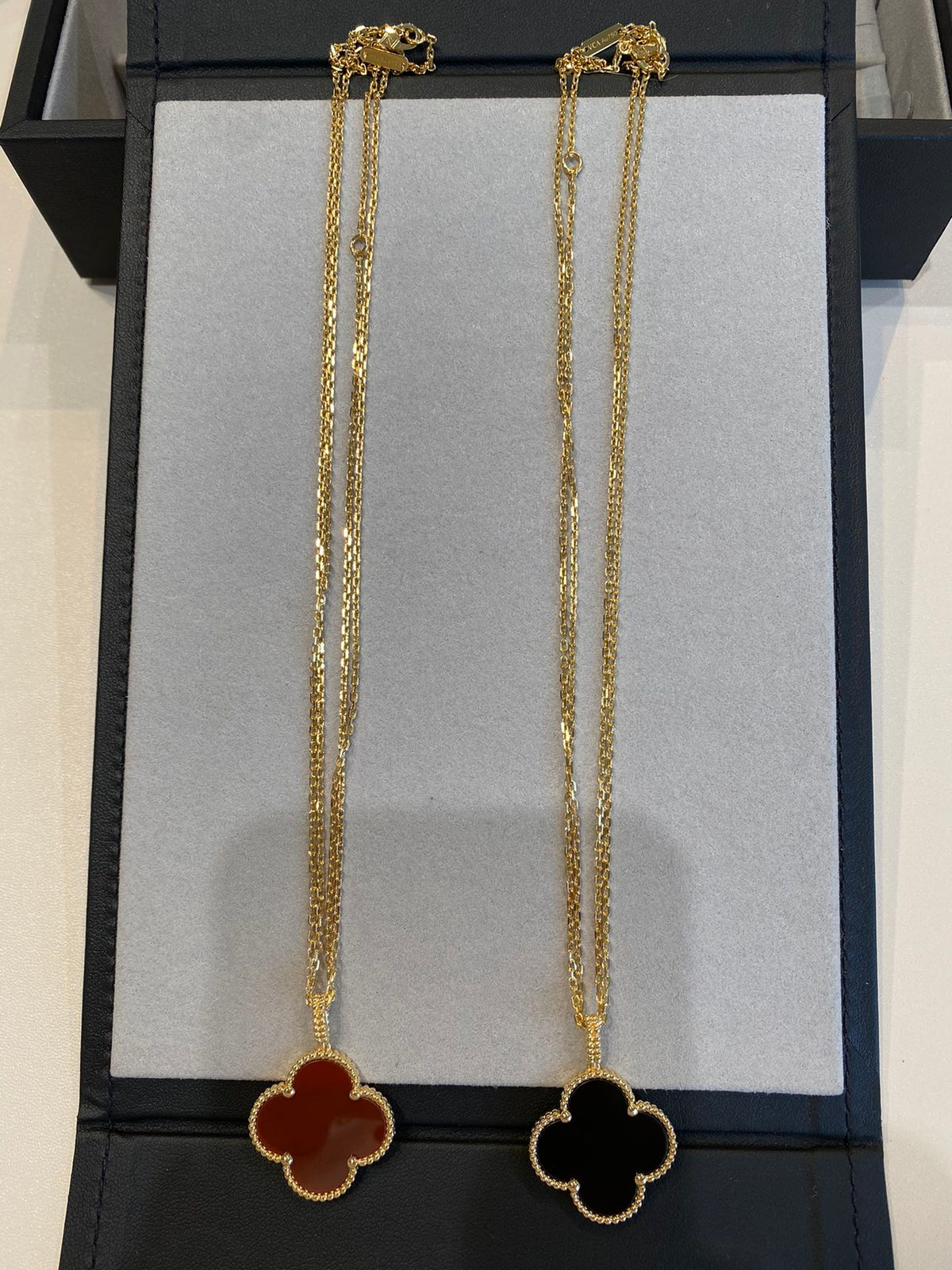 [Eterna Jewels]CLOVER 25MM NECKLACE GOLD CARNELIAN