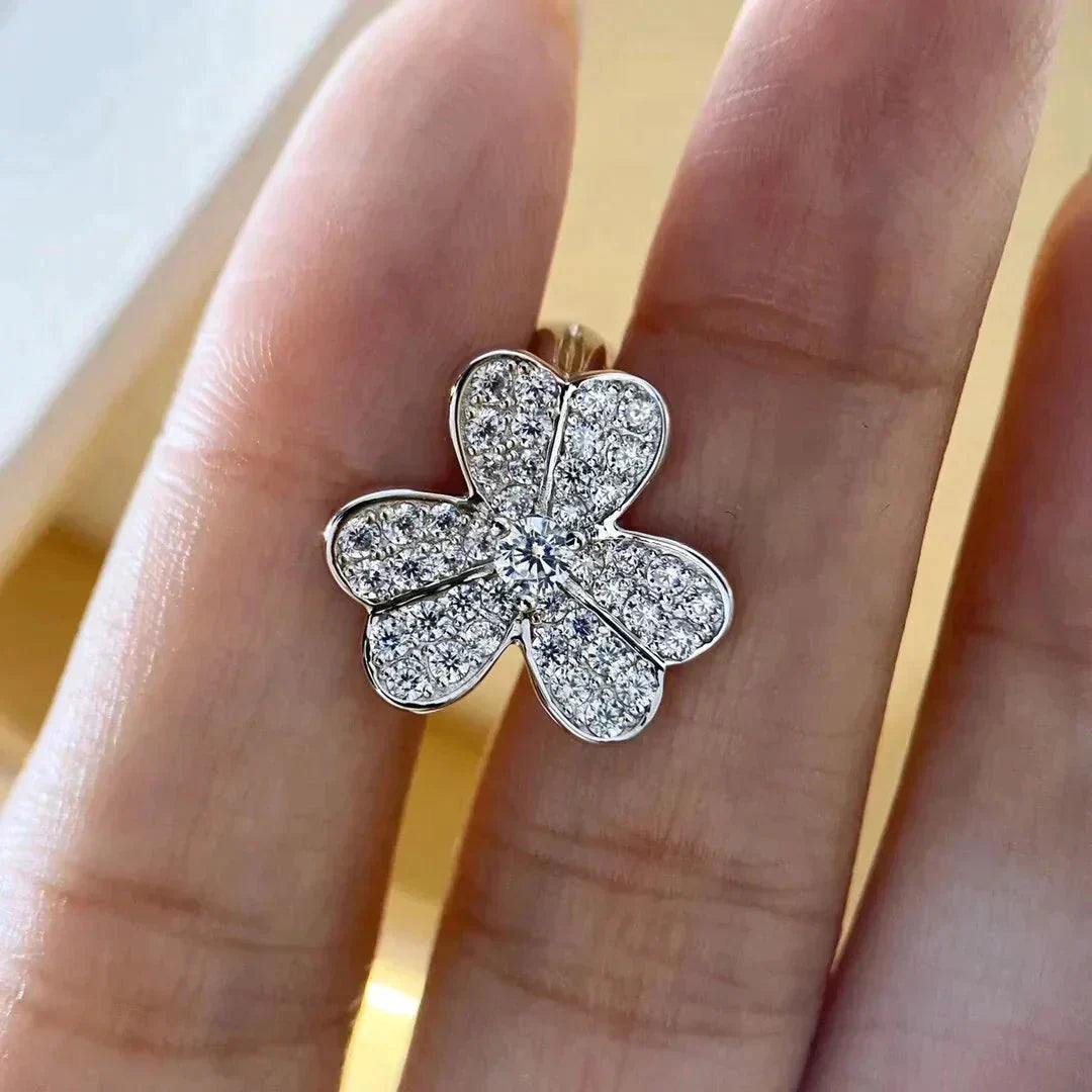 [Eterna Jewels]CLOVER COMOS DIAMOND EARRINGS SILVER