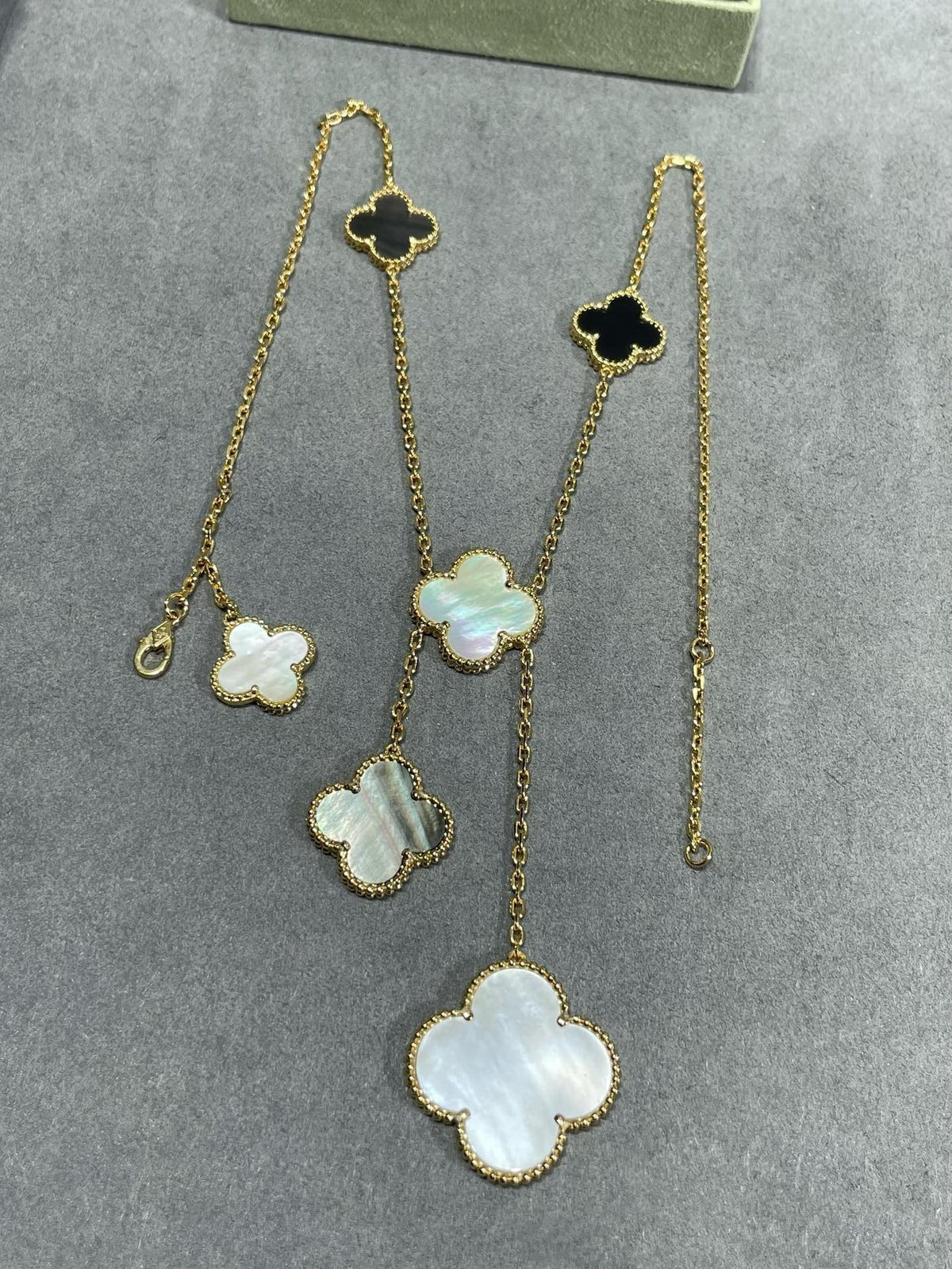 [Eterna Jewels]CLOVER 6 MOTIF MOP ONYX GOLD NECKLACE