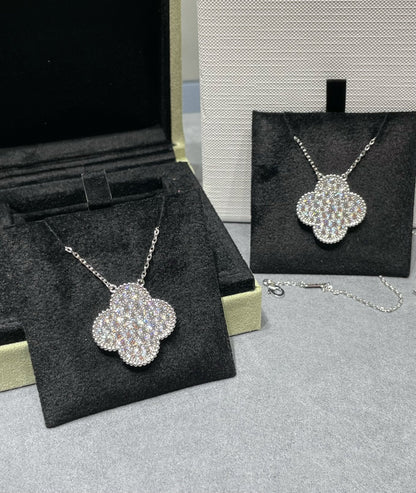 [Eterna Jewels]CLOVER 25MM LARGE PENDANT DIAMOND PAVED SILVER NECKLACE