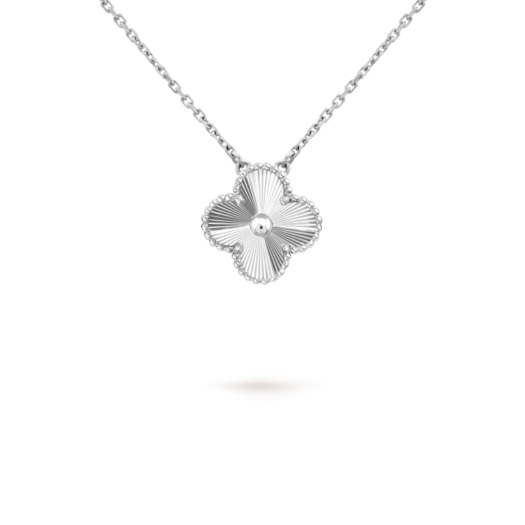 [Eterna Jewels]CLOVER 15MM LASER NECKLACE SILVER